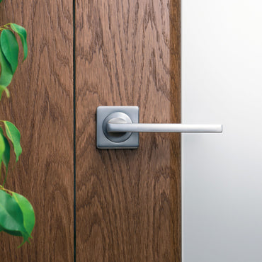 Manilla roseta cuadrada en Aluminio